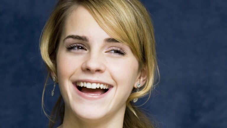 emma-watson-smile-pics-images